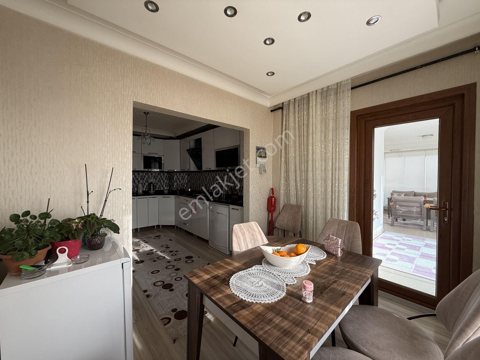 Kalecik Emlak'tan Merkez Mahallesin'de Manzaralı Sitede 4+1 Daire - Görsel 4