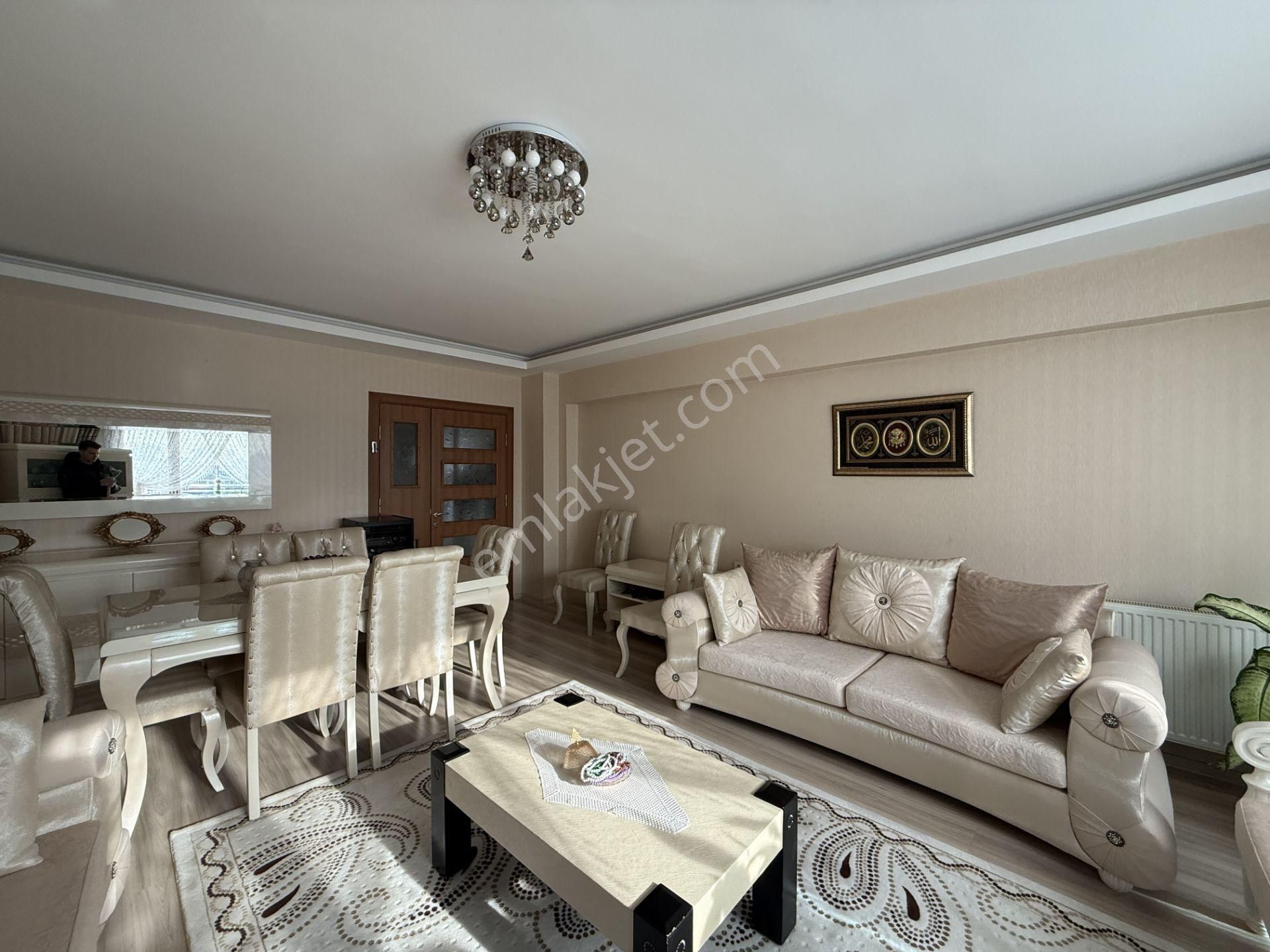 Kalecik Emlak'tan Merkez Mahallesin'de Manzaralı Sitede 4+1 Daire - Görsel 9