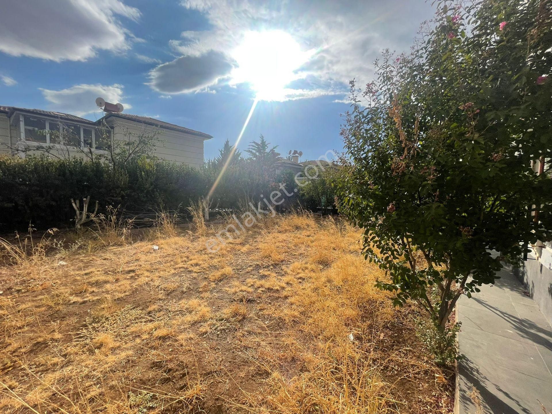 Silvan Yolu Üzeri Bahçeşehir Sitesinde Kiralık Dubleks Villa - Görsel 30