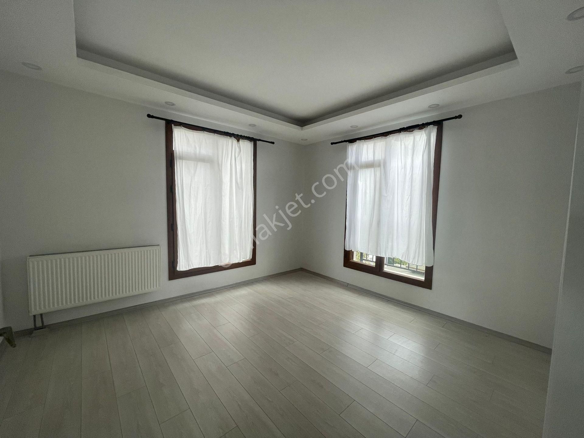 Silvan Yolu Üzeri Bahçeşehir Sitesinde Kiralık Dubleks Villa - Görsel 24