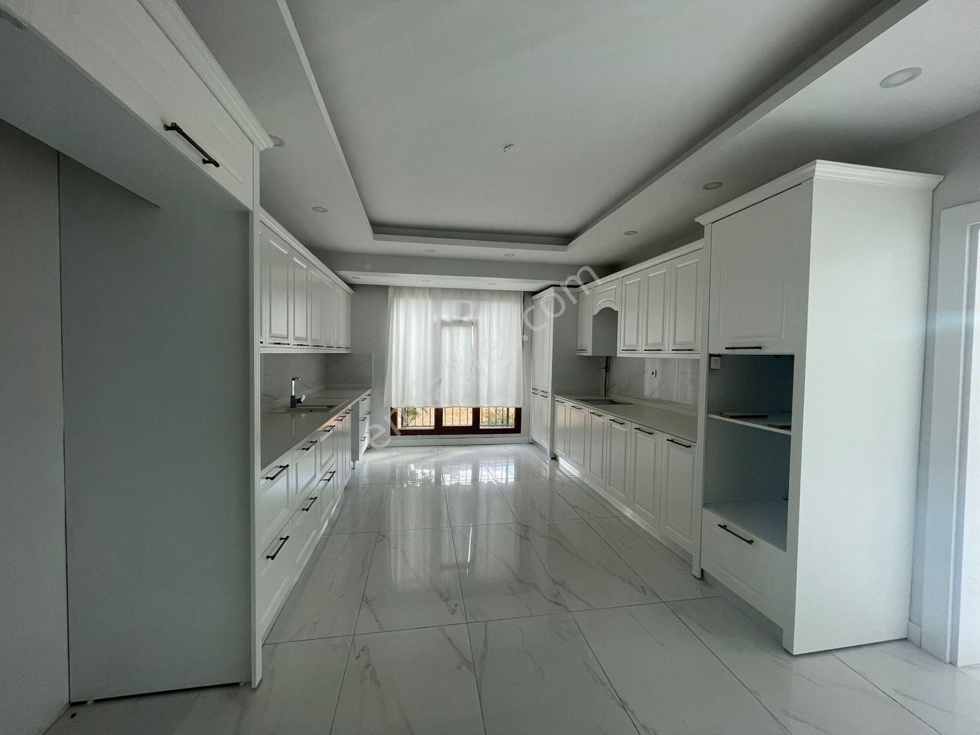 Silvan Yolu Üzeri Bahçeşehir Sitesinde Kiralık Dubleks Villa - Görsel 18