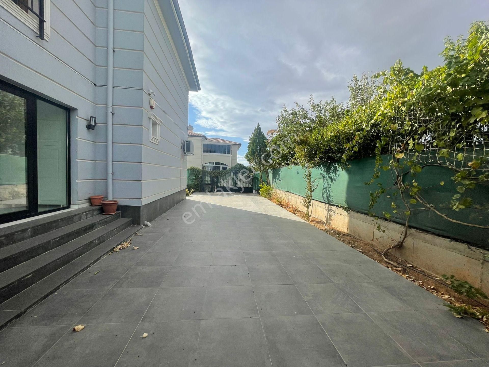 Silvan Yolu Üzeri Bahçeşehir Sitesinde Kiralık Dubleks Villa - Görsel 6