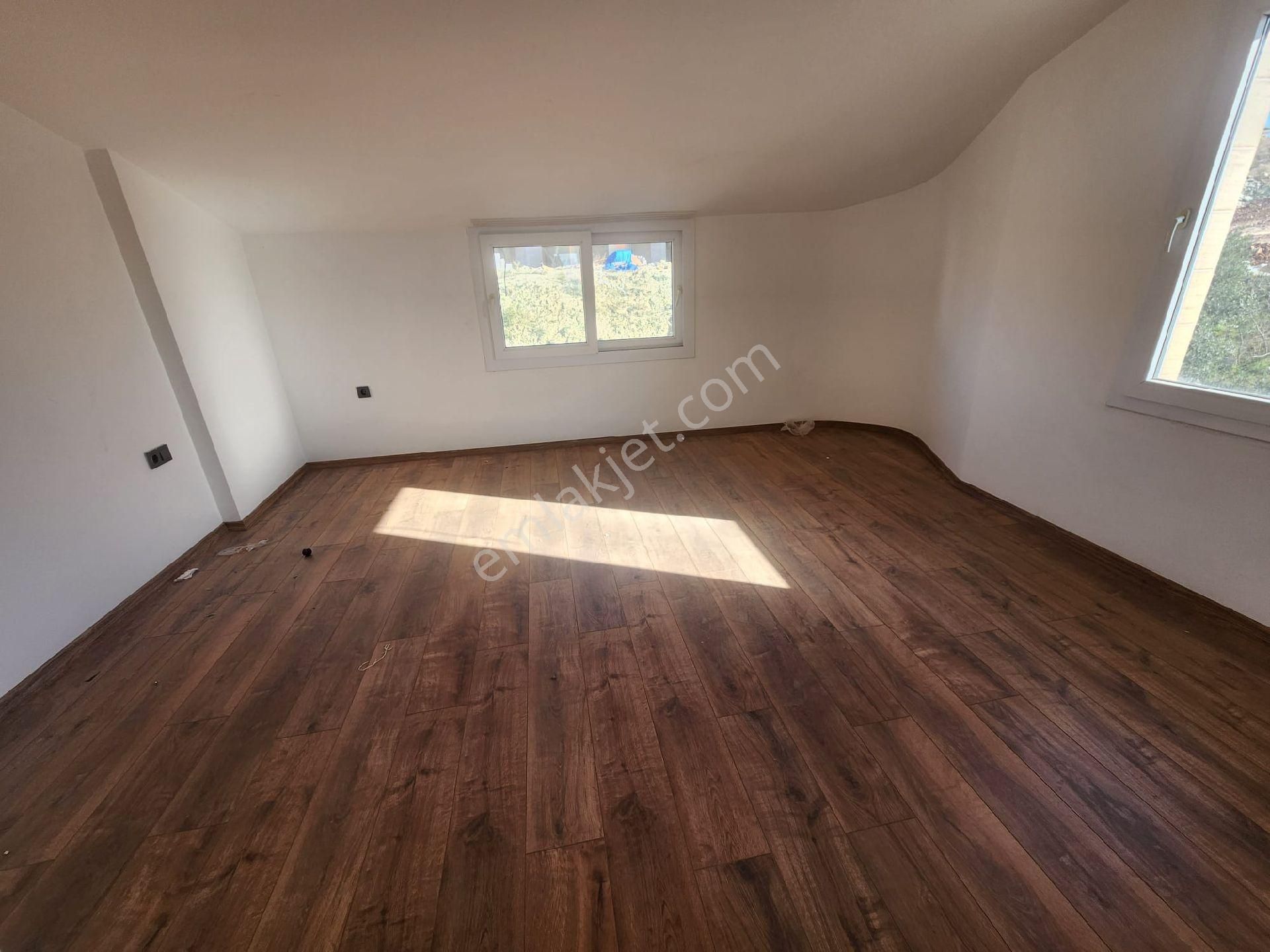 Kuşadası Soğucakta Fulk Manzaralı Özel Havuzlu 5+2 Villa - Görsel 7