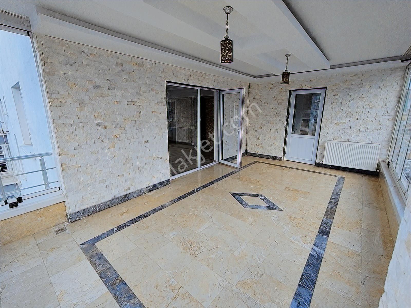 Feridun Çelik'de Full Yapılı Ebevyn Banyolu Geniş Kiralık Daire - Görsel 20