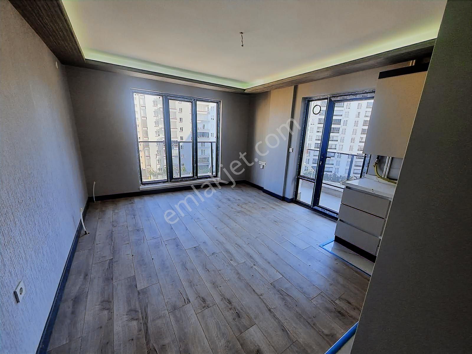 Güventepe'de Sıfır 2,5+1 Ön Cephe Dubleks Teraslı Satılık Daire - Görsel 9