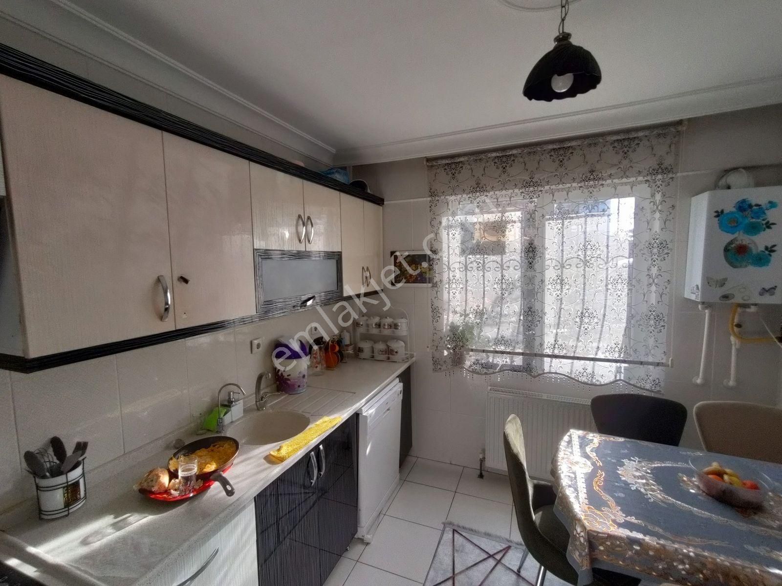 Vadikent Yakını Yapılı Ebeveyn Banyolu+kilerli Satılık 3+1 Daire - Görsel 26