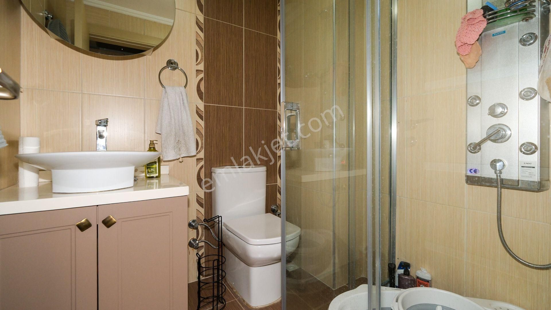 Ümitköy Sedef Sitesinde Bakımlı 6+1 Dubleks Satılık Daire - Görsel 22