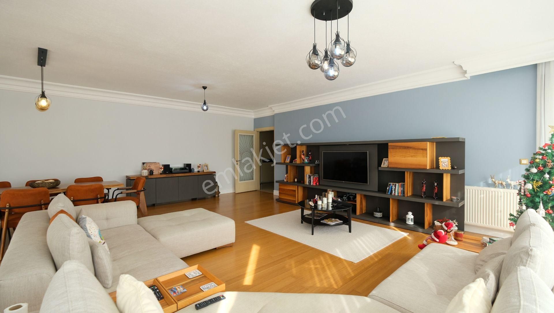 Ümitköy Sedef Sitesinde Bakımlı 6+1 Dubleks Satılık Daire - Görsel 4