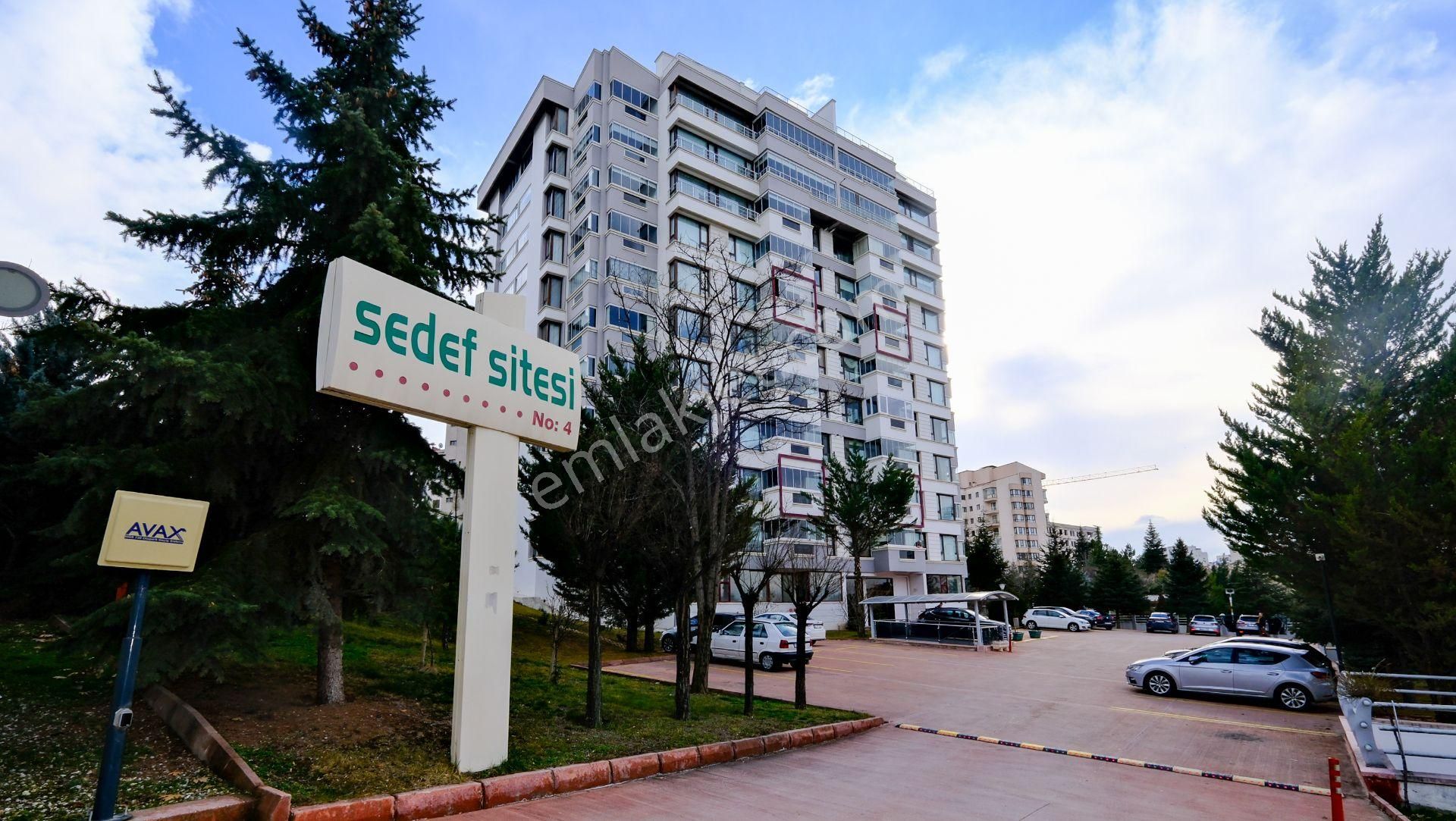 Ümitköy Sedef Sitesinde Bakımlı 6+1 Dubleks Satılık Daire