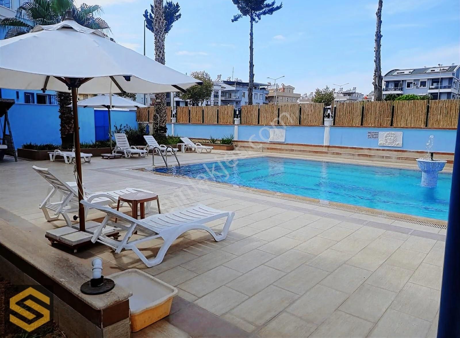 Didim Efeler Mah. Merkezde Havuzlu Güvenlikli Site 2+1 Ara Kat - Görsel 10