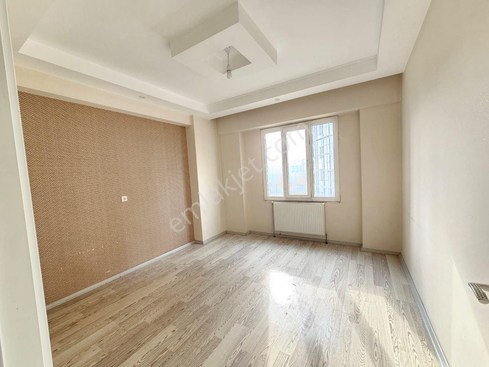 Millet Bahçesi Karşısında 3+1 Satılık Daire - Görsel 4