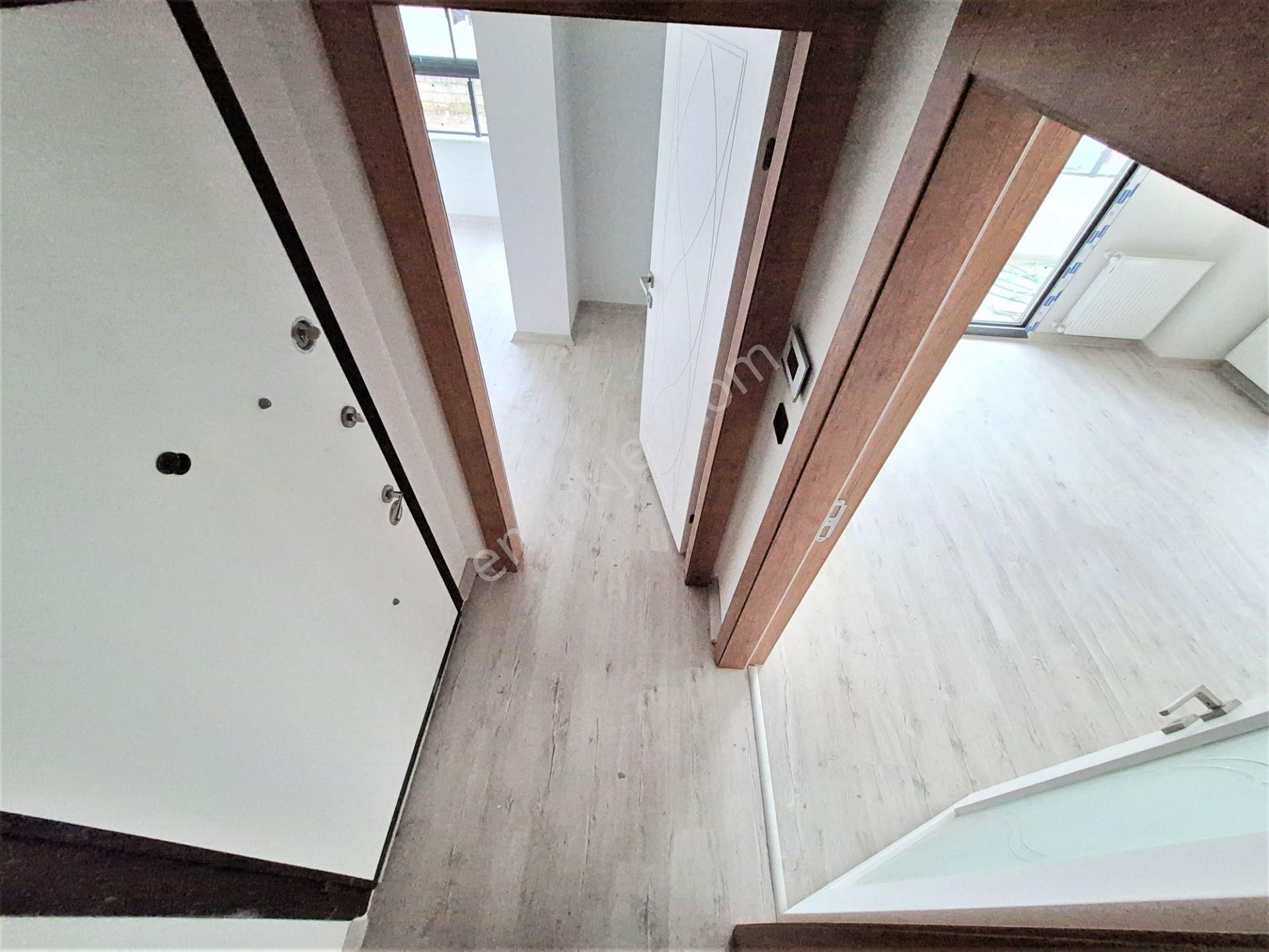 🌀gültaş Emlaktan Edremitte Satılık 1+1 Yatırımlık Fırsat Sıfır Açık Mutfak Geniş Balkonlu Daire - Görsel 34