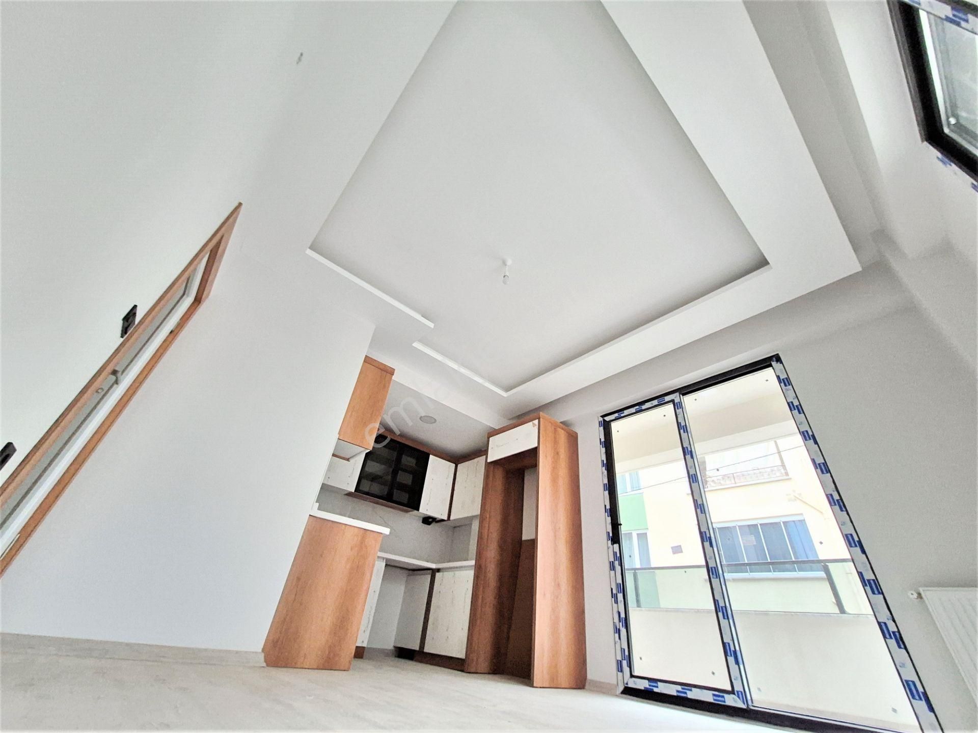 🌀gültaş Emlaktan Edremitte Satılık 1+1 Yatırımlık Fırsat Sıfır Açık Mutfak Geniş Balkonlu Daire - Görsel 2