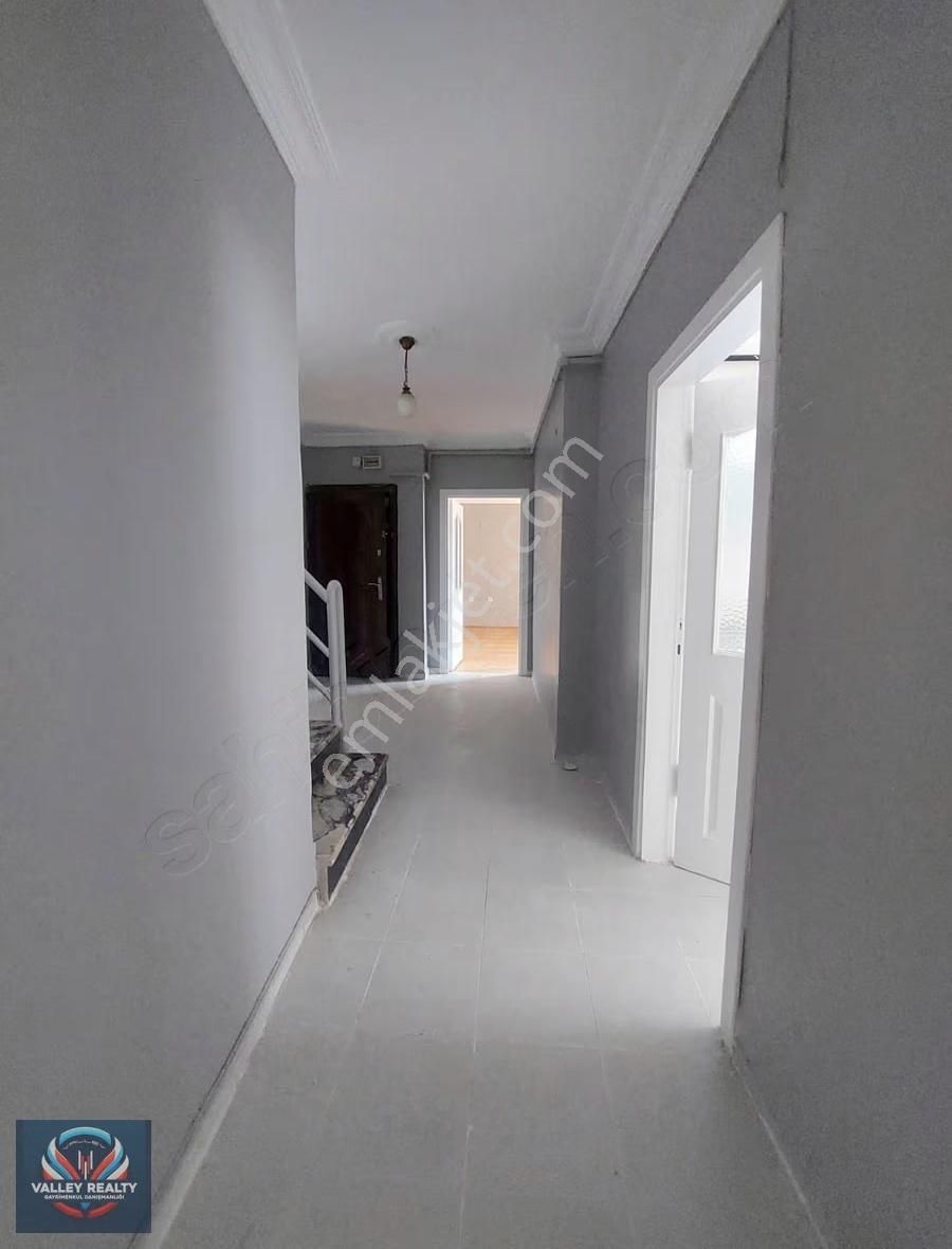 Valleyden Reşadiye Mah. Teraslı, Balkonlu 4+1 Satılık Dubleks!! - Görsel 14