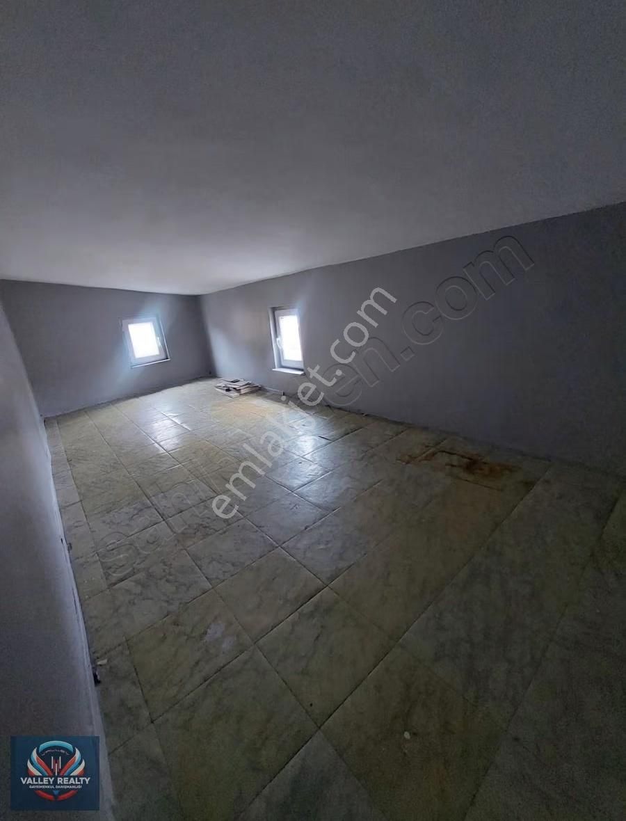 Valleyden Reşadiye Mah. Teraslı, Balkonlu 4+1 Satılık Dubleks!! - Görsel 9