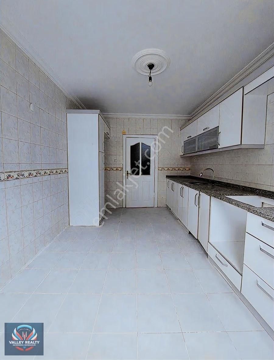 Valleyden Reşadiye Mah. Teraslı, Balkonlu 4+1 Satılık Dubleks!! - Görsel 19