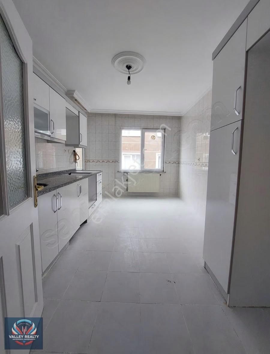 Valleyden Reşadiye Mah. Teraslı, Balkonlu 4+1 Satılık Dubleks!! - Görsel 18