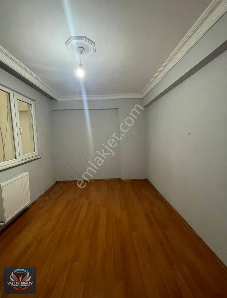 Valleyden Reşadiye Mah. Asansörlü, Balkonlu 3+1 Satılık Daire! - Görsel 17