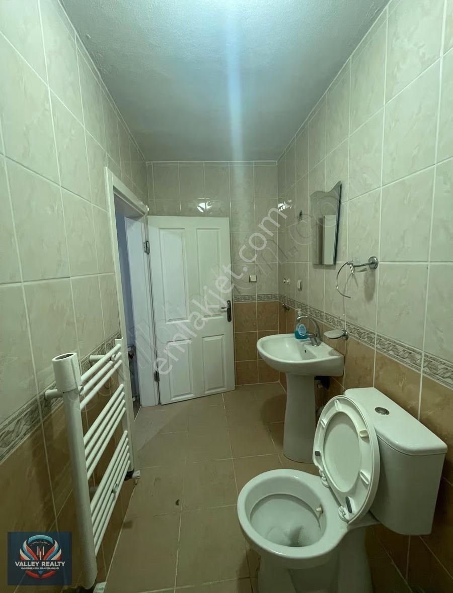 Valleyden Reşadiye Mah. Asansörlü, Balkonlu 3+1 Satılık Daire! - Görsel 9