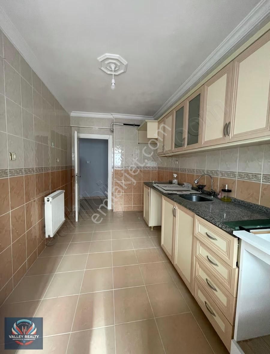 Valleyden Reşadiye Mah. Asansörlü, Balkonlu 3+1 Satılık Daire! - Görsel 21