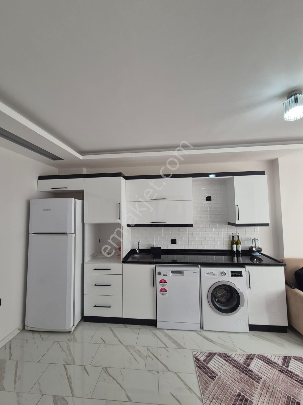 Gültepe'de 1+1 Full Ve Sıfır Eşyalı Geniş Oturumlu Kiralık Daire