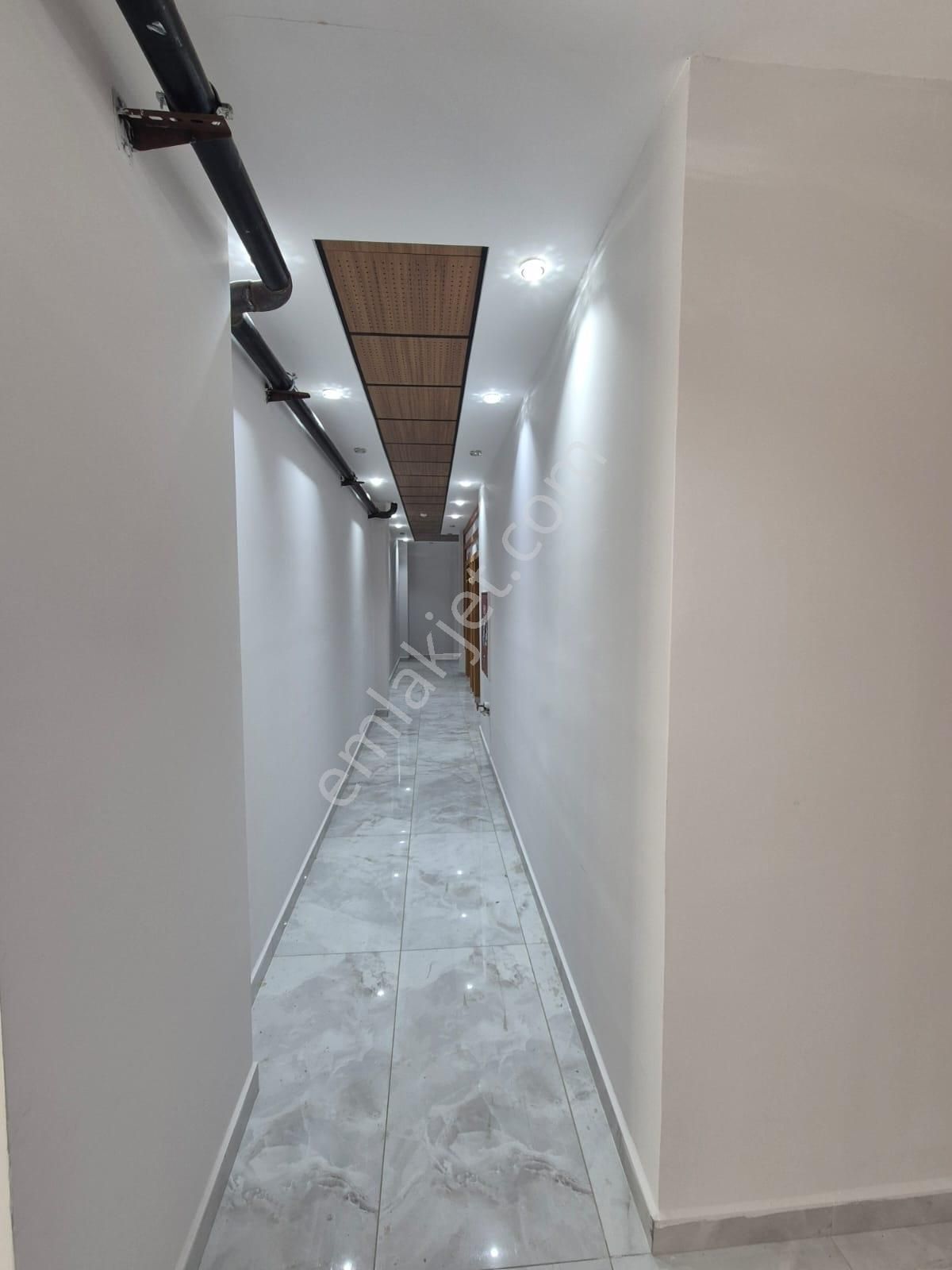 Gültepe'de 1+1 Full Ve Sıfır Eşyalı Geniş Oturumlu Kiralık Daire - Görsel 16