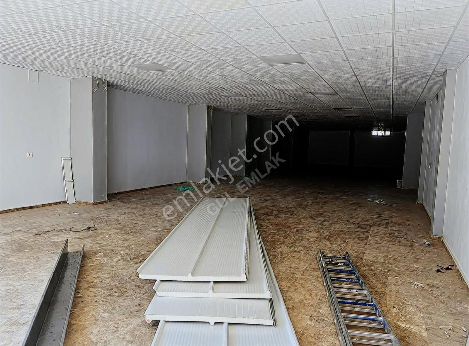 Gül Emlaktan 30 Metrelik Yolda Satılık Dükkan - Görsel 3