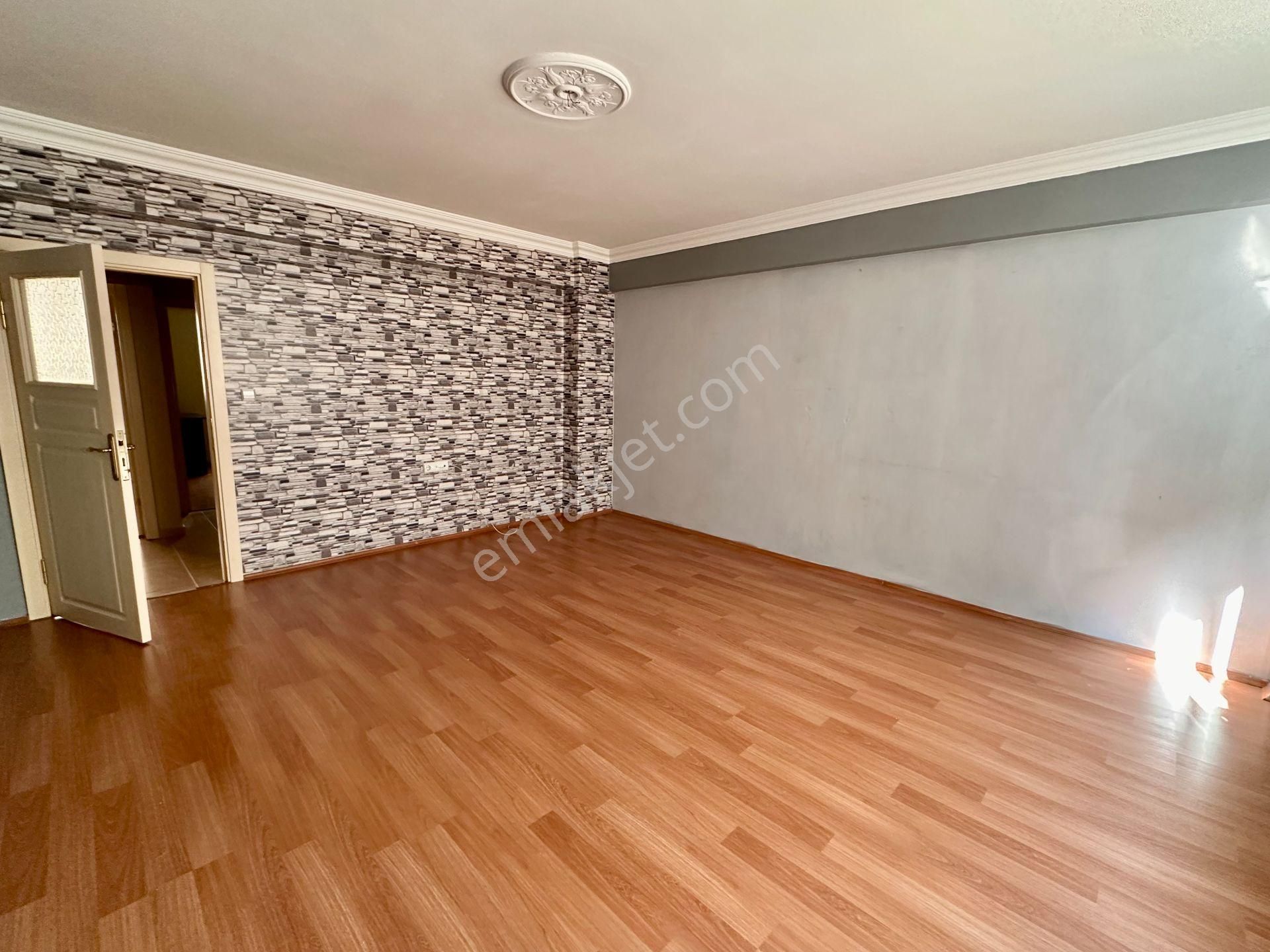 Gama Gayrimenkul'den Çok Ekonomik Geniş 2+1 10 Yaşında Satılık - Görsel 13