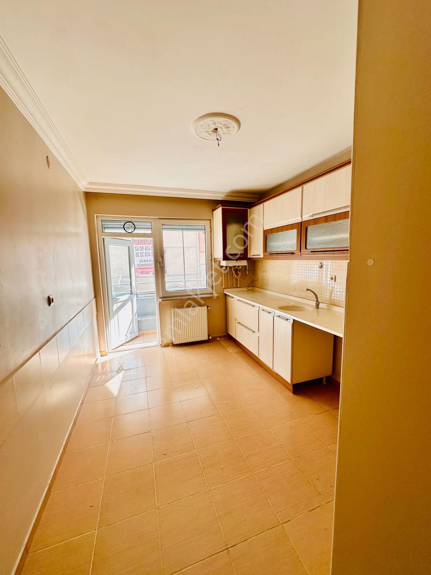 Gama Gayrimenkul'den Çok Ekonomik Geniş 2+1 10 Yaşında Satılık - Görsel 3