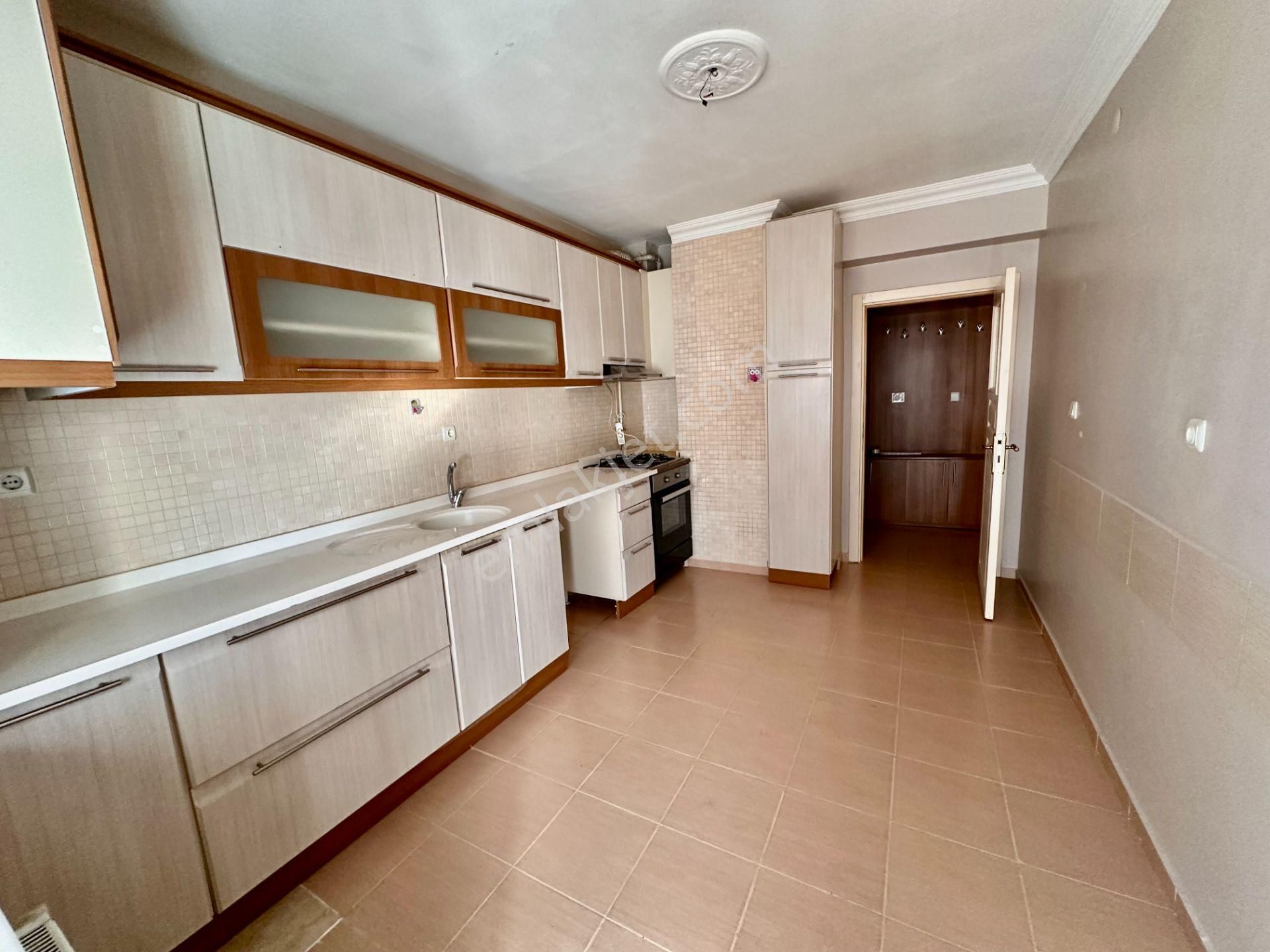 Gama Gayrimenkul'den Çok Ekonomik Geniş 2+1 10 Yaşında Satılık - Görsel 23