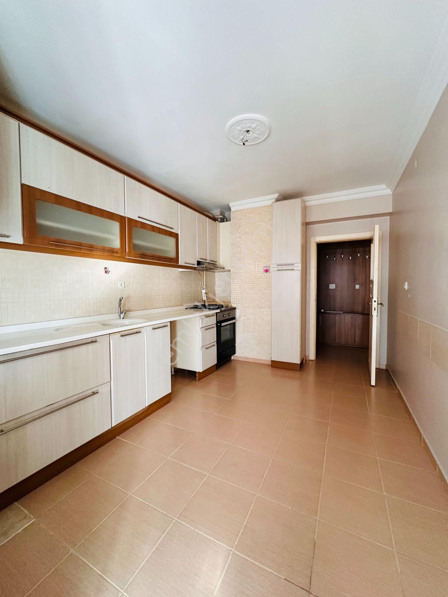 Gama Gayrimenkul'den Çok Ekonomik Geniş 2+1 10 Yaşında Satılık - Görsel 22