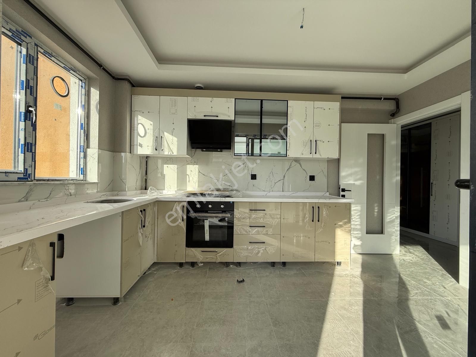 Kalecik Emlak'tan Y.emre Mah.teras Balkonlu Yerden Isıtmalı 2+1 - Görsel 4