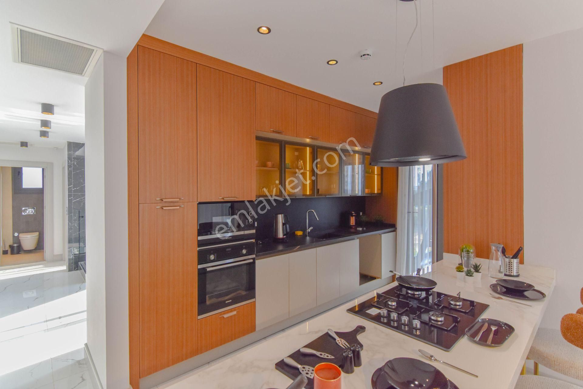 Kuşadası Karaova'da Ultra Lüks 6+1 Villa - Görsel 9