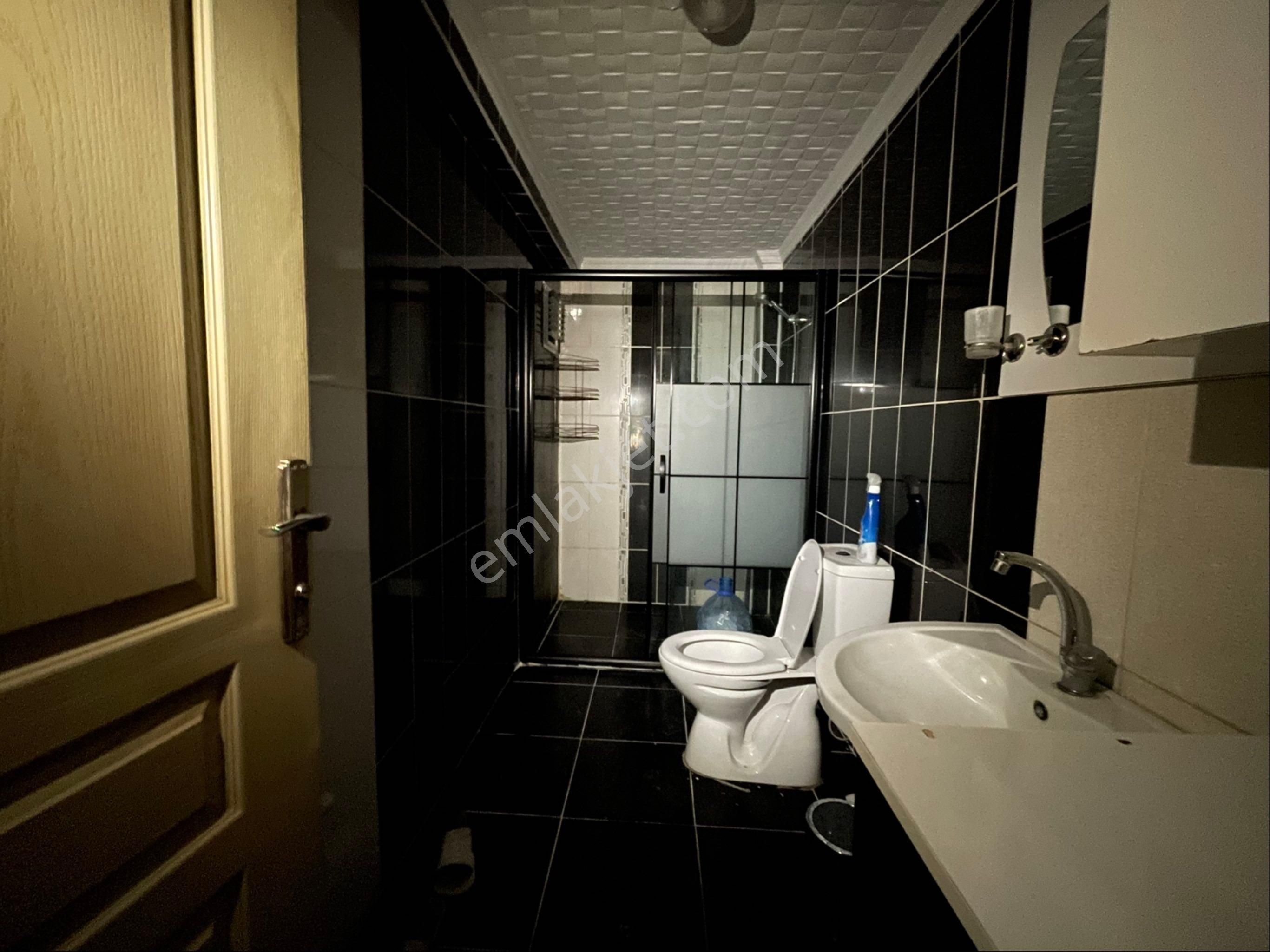 Bademlik'te Acill Yapılı Asansörlü Ebeveyn Banyolu 3+1 Kiralık - Görsel 11