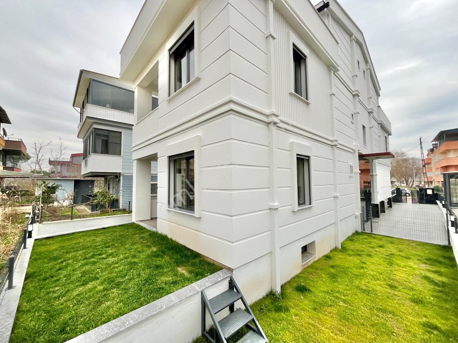 Gümüş'den Akçay Merkez'de Geniş Bahçe Kullanımlı Lüks 2+1 Daire - Görsel 29