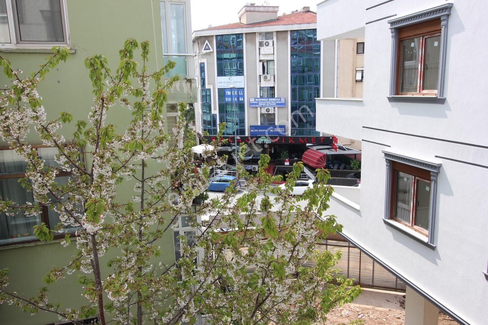 Tamiş'den Altıntepe'de Minibüse 2.binada 5 Yıllık 2.kat Ferah3+1 - Görsel 12