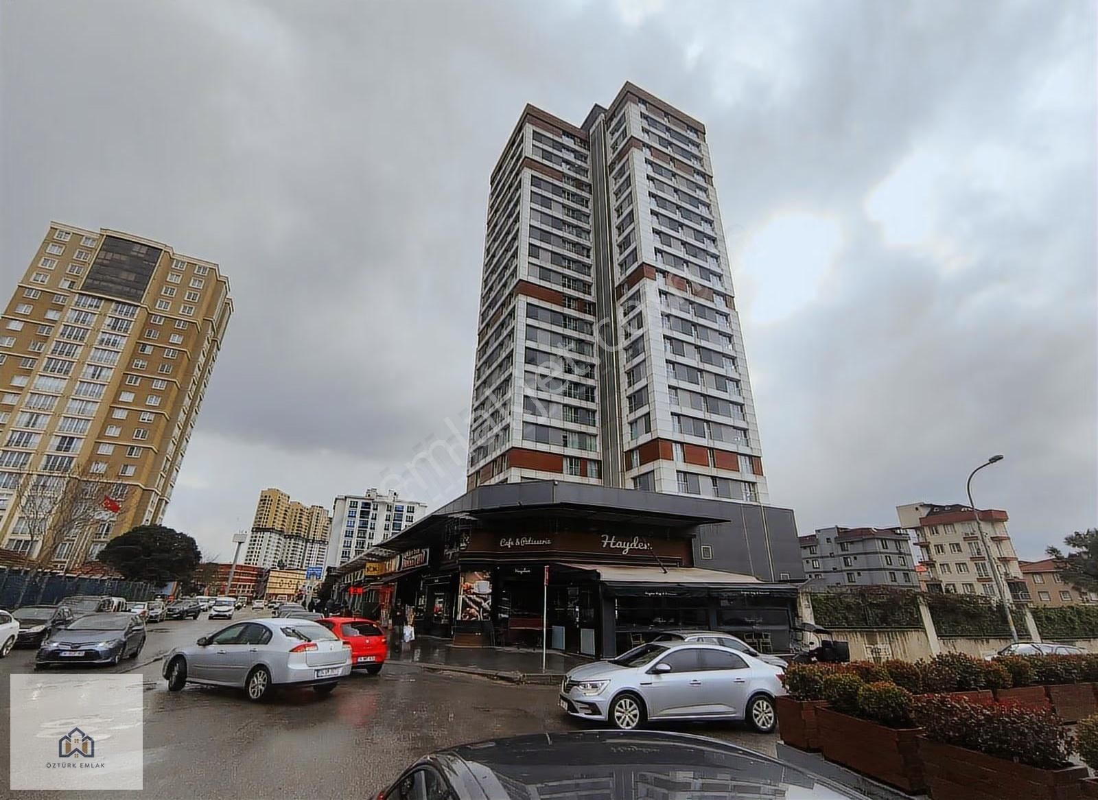 Kartal İztower Rezidans Deniz Manzaralı Kiralık Full Eşyalı 1+1
