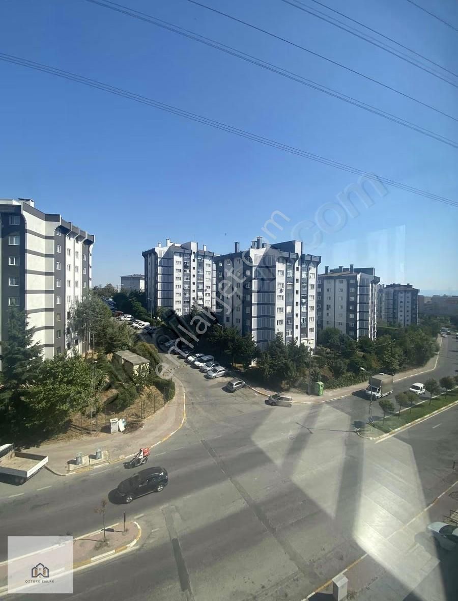 Metroya Yürüme Mesafesi Omega Vitrin Sitesinde 2+1 Kiralık Daire - Görsel 7