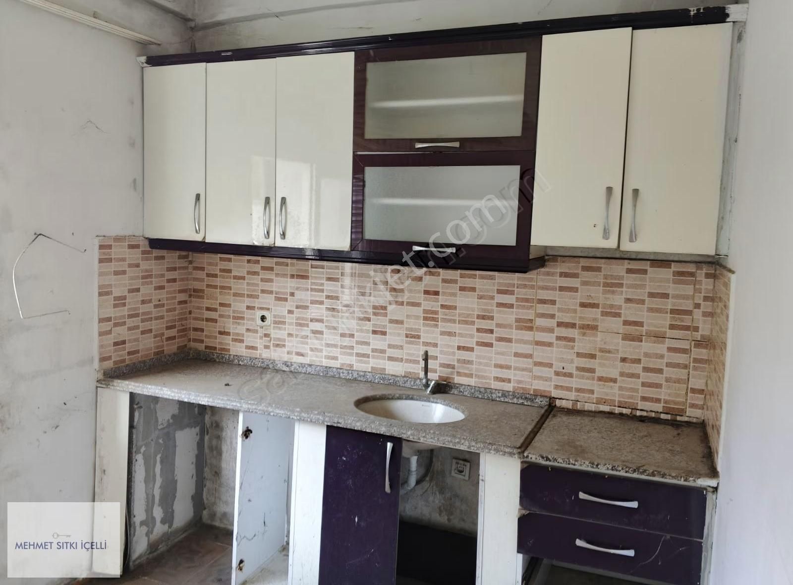 İçerisinde 5 Adet Ev Olan Bahçeli Müstakil Arsa - Görsel 21