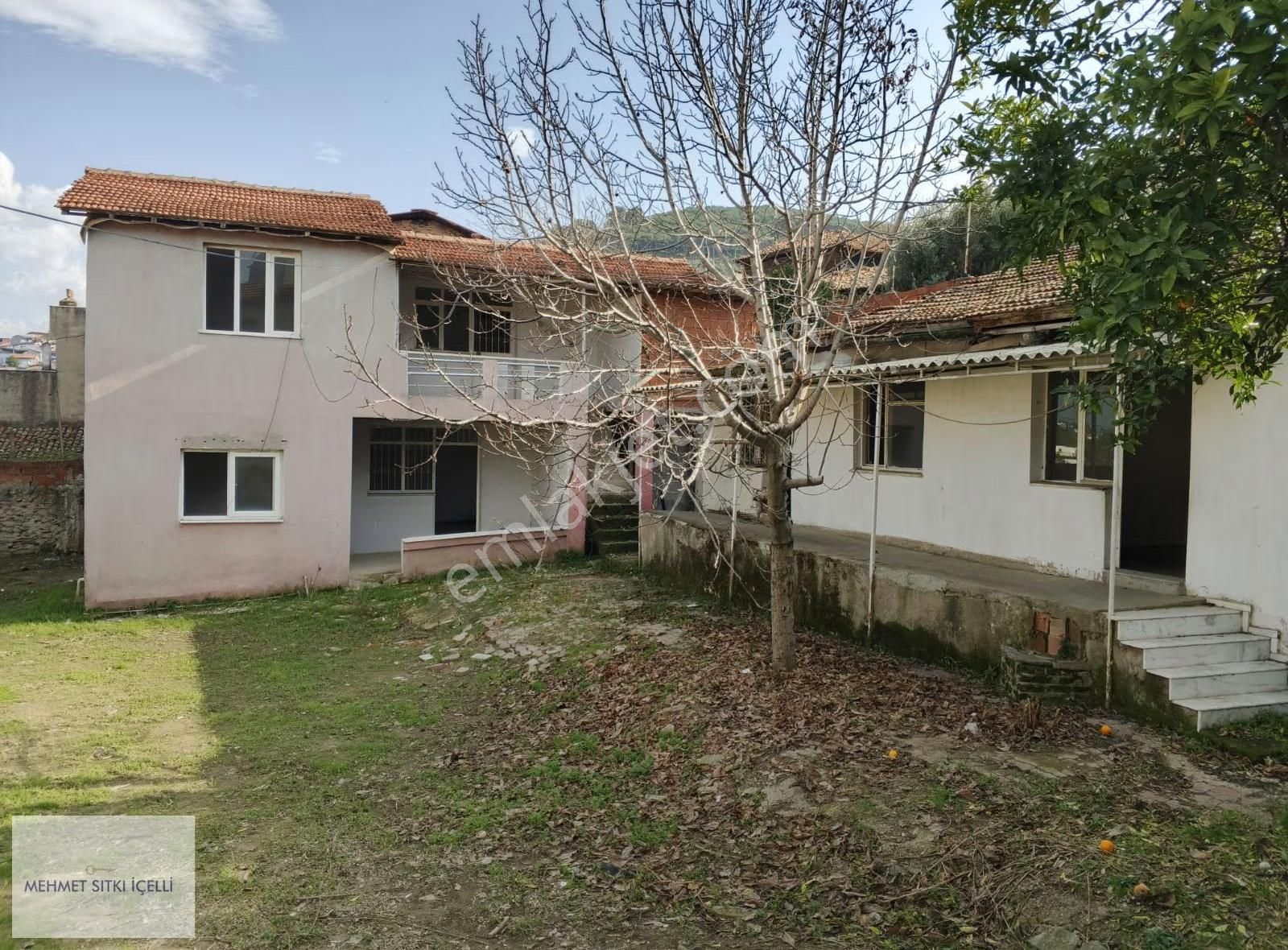 İçerisinde 5 Adet Ev Olan Bahçeli Müstakil Arsa - Görsel 22