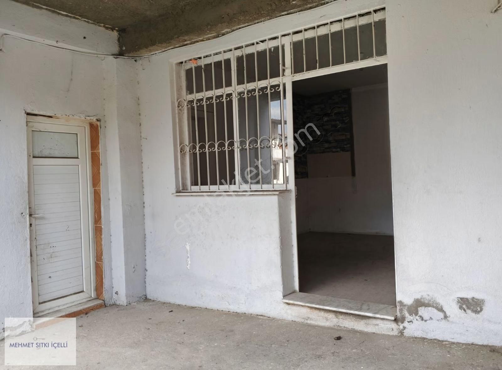 İçerisinde 5 Adet Ev Olan Bahçeli Müstakil Arsa - Görsel 14