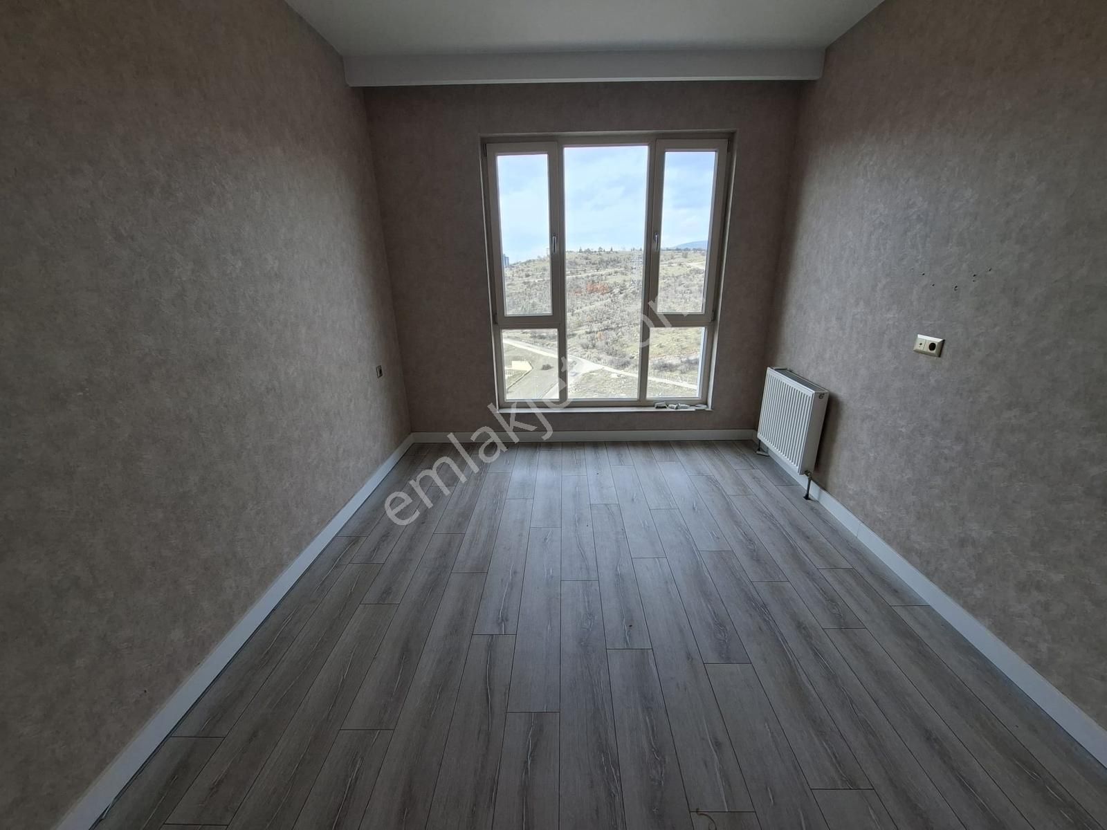 Bulvar Üzerinde Manzaralı Ve Modern Yaşam: Geniş 2+1 Kiralık !! - Görsel 27