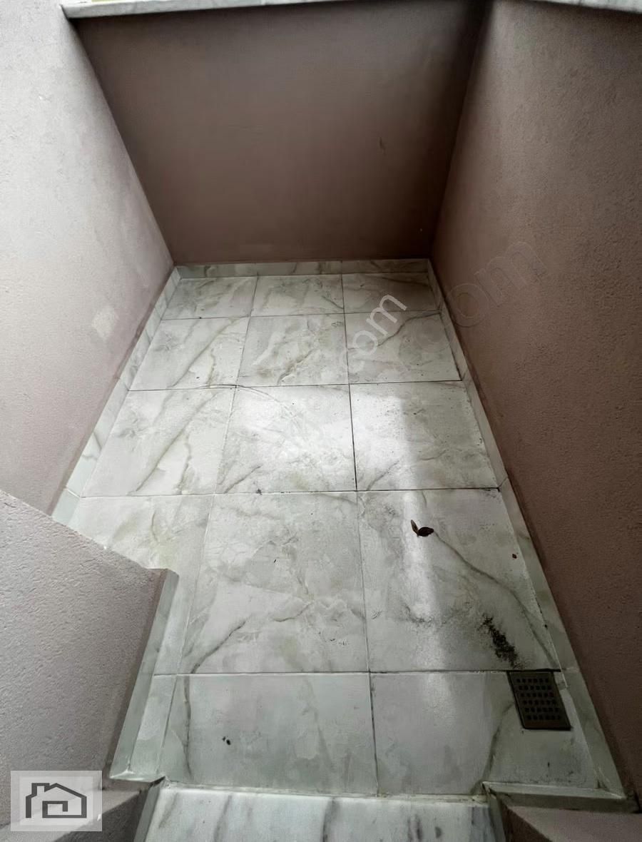 Emin'den Genç Binada,asansörlü,3 Balonlu,ebv. Banyolu,fırsat 3+1 - Görsel 2