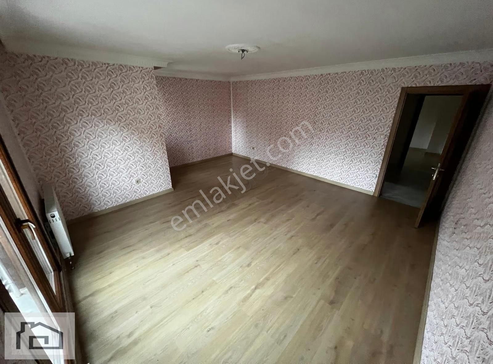 Emin'den Genç Binada,asansörlü,3 Balonlu,ebv. Banyolu,fırsat 3+1 - Görsel 9