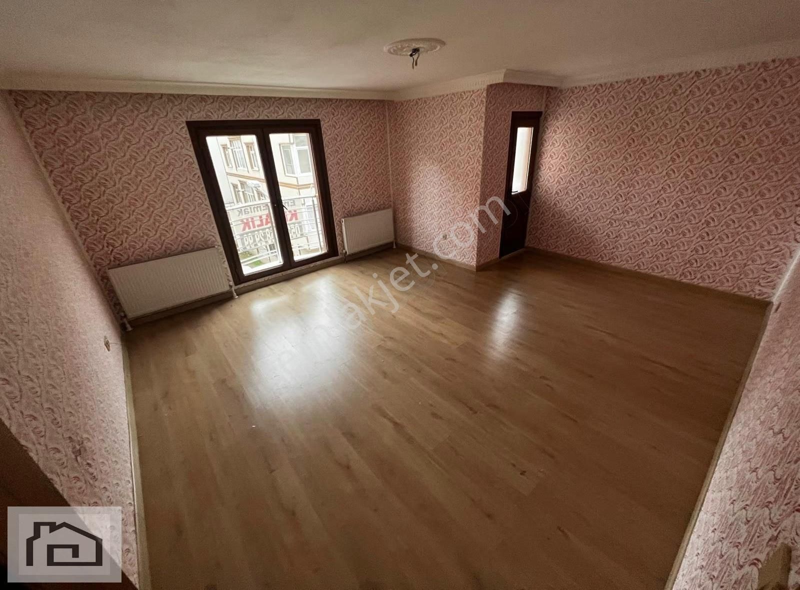 Emin'den Genç Binada,asansörlü,3 Balonlu,ebv. Banyolu,fırsat 3+1 - Görsel 11