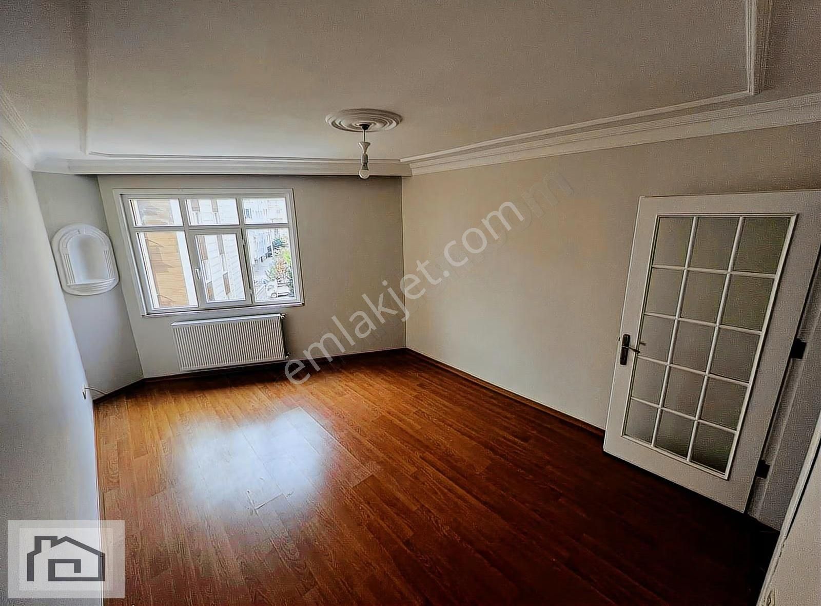 Fırsat/fırsat/fırsat Emin'den Merkez Camii Yakını,masrafsız 2+1!