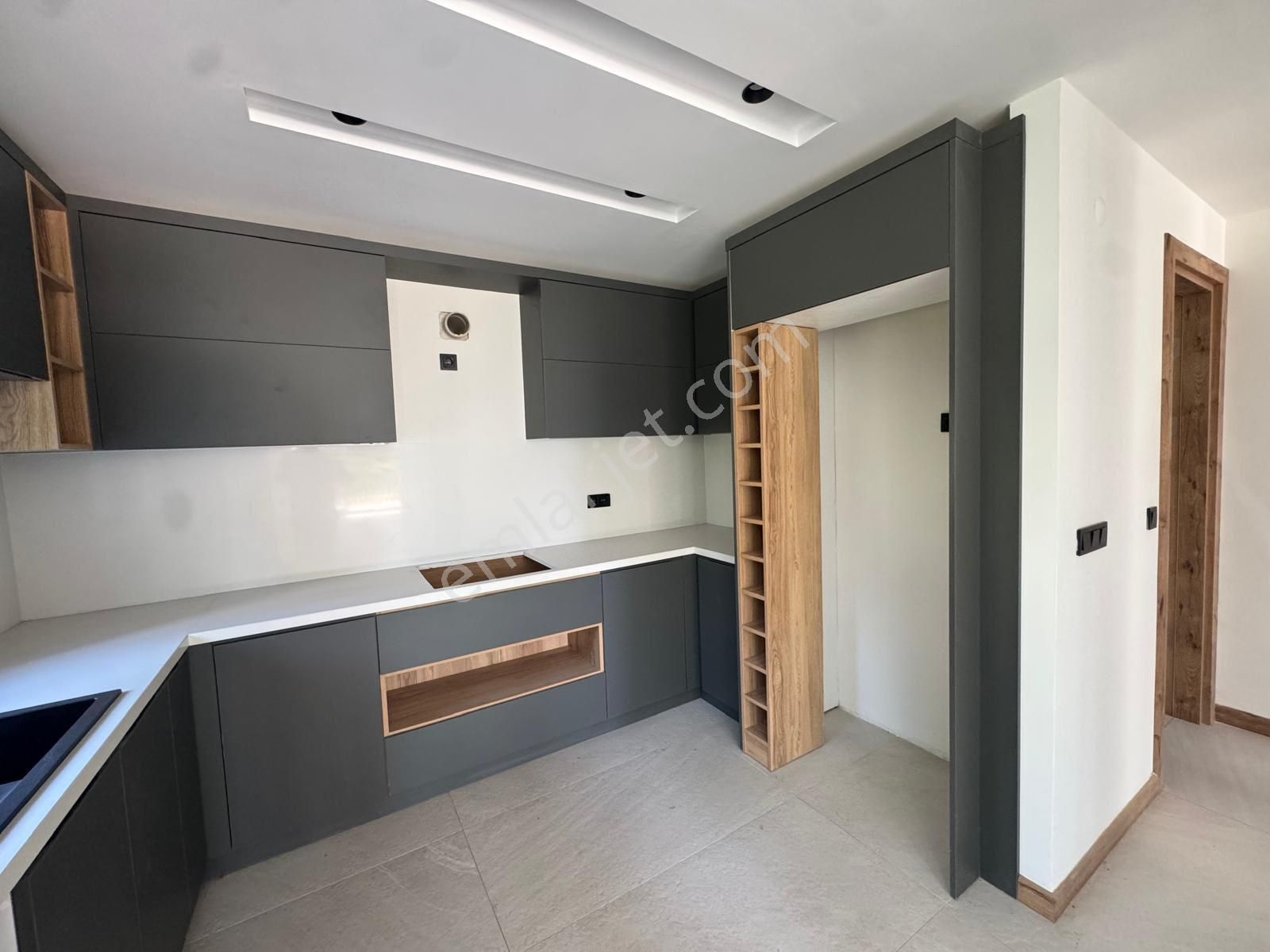 🌅 Ege & Yunan Adaları Cepheli Özel Arsalı Havuzlu 4+1 Tripleks Villa - Görsel 14