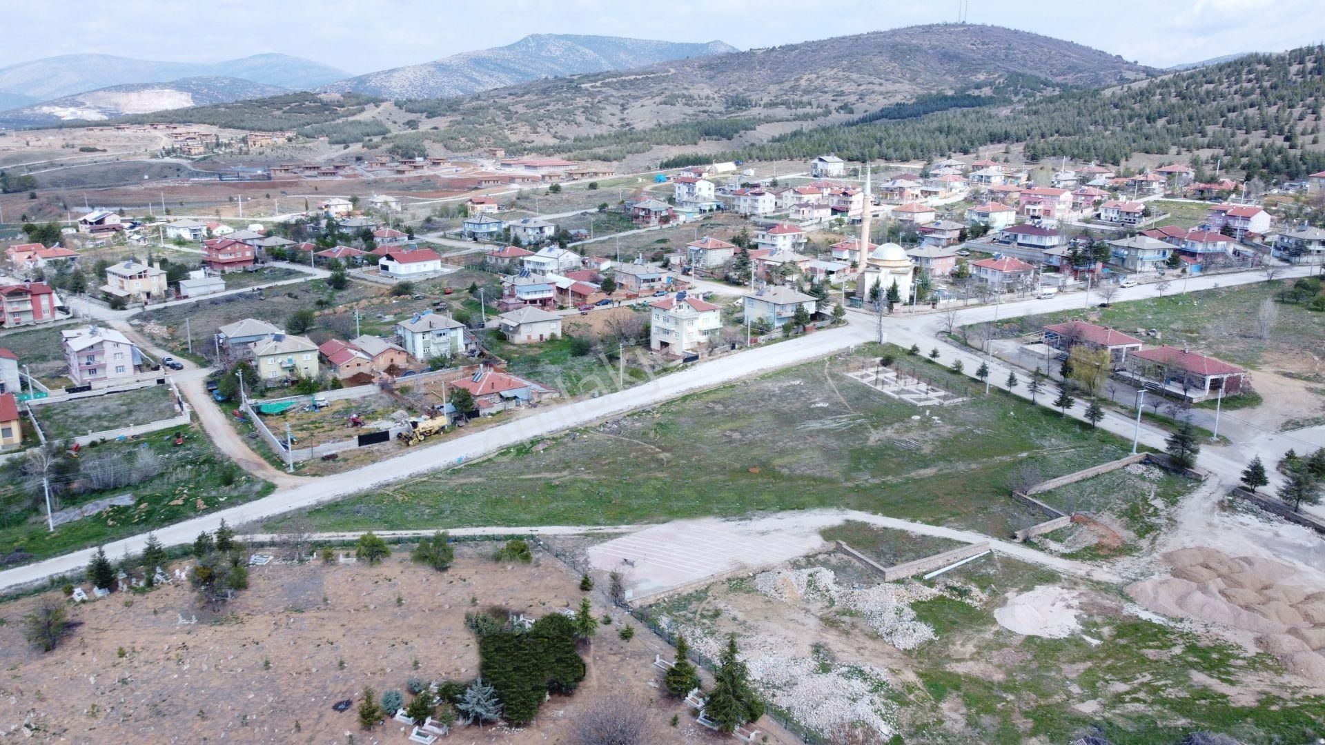 Hüyük Çavuş Mahallesinde 558 M2 Müstkail Tapulu Konut İmarlı Arsa - Görsel 2