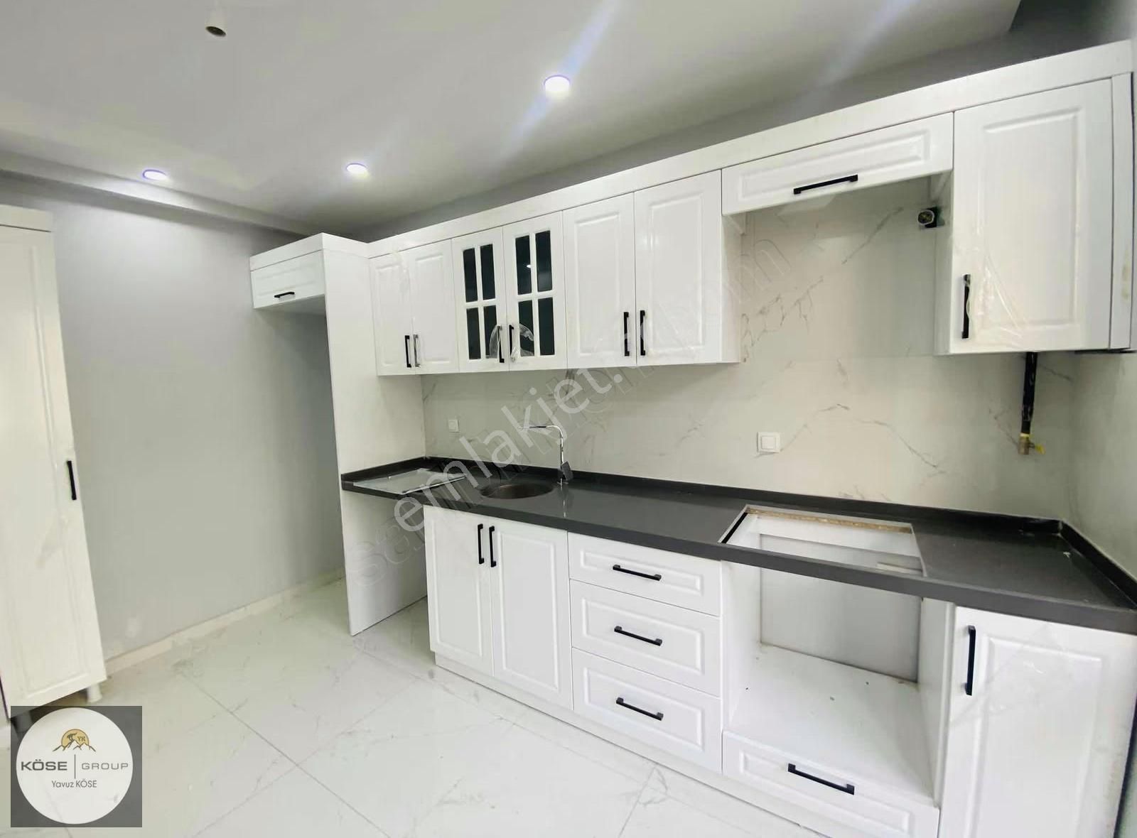 Darıca Şehit Tahsin Sarıtosun Caddesinde Acil Satılık 2+1 Daire - Görsel 2