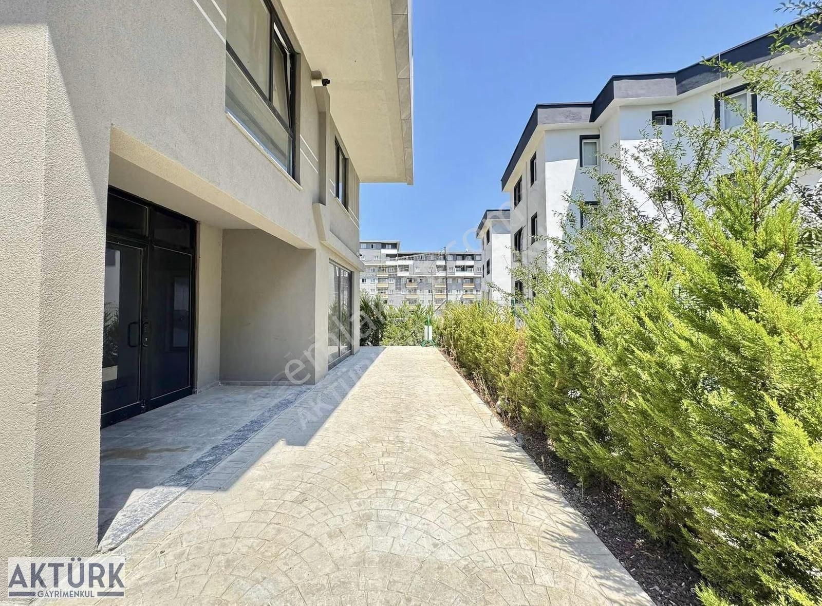 Aktürk Gayrimenkul'den Merkezi Konumlu Fırsat 2+1 Lüks Daire - Görsel 15